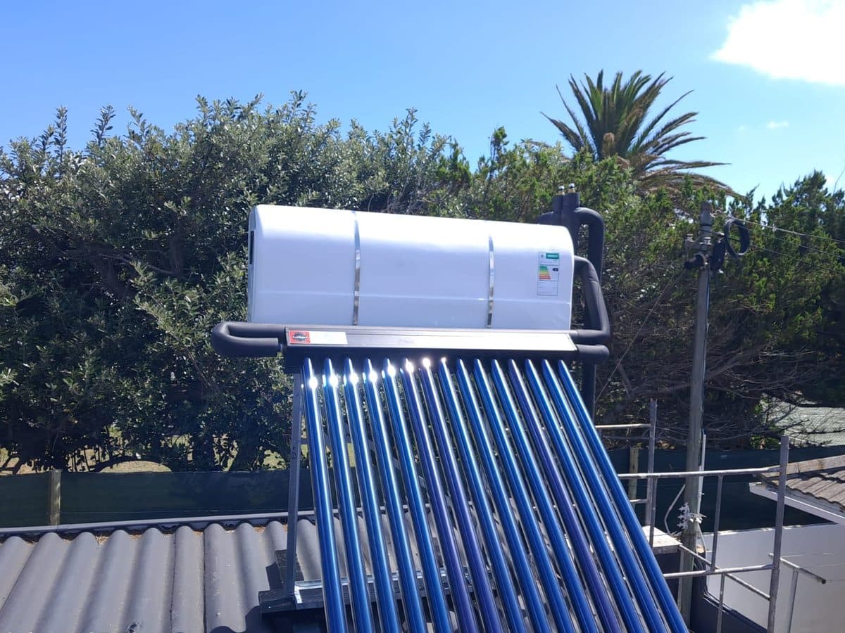 Solar geyser with evacuated tubes installed on a Gqeberha roof by Splash Plumbers