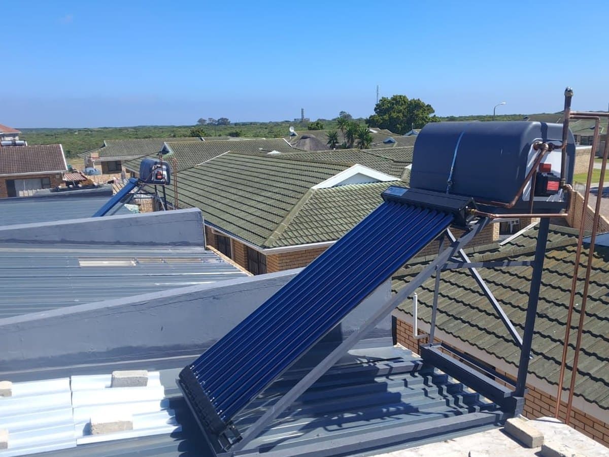 Solar geyser panel installed on a rooftop in Gqeberha